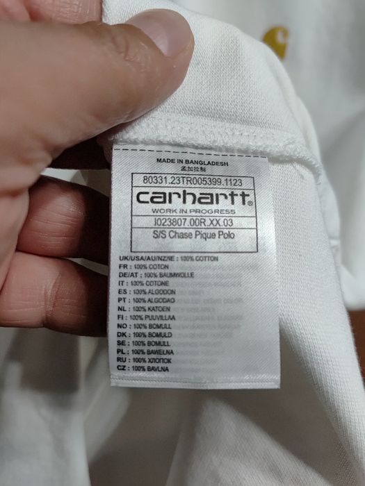 Tricou Carhartt.