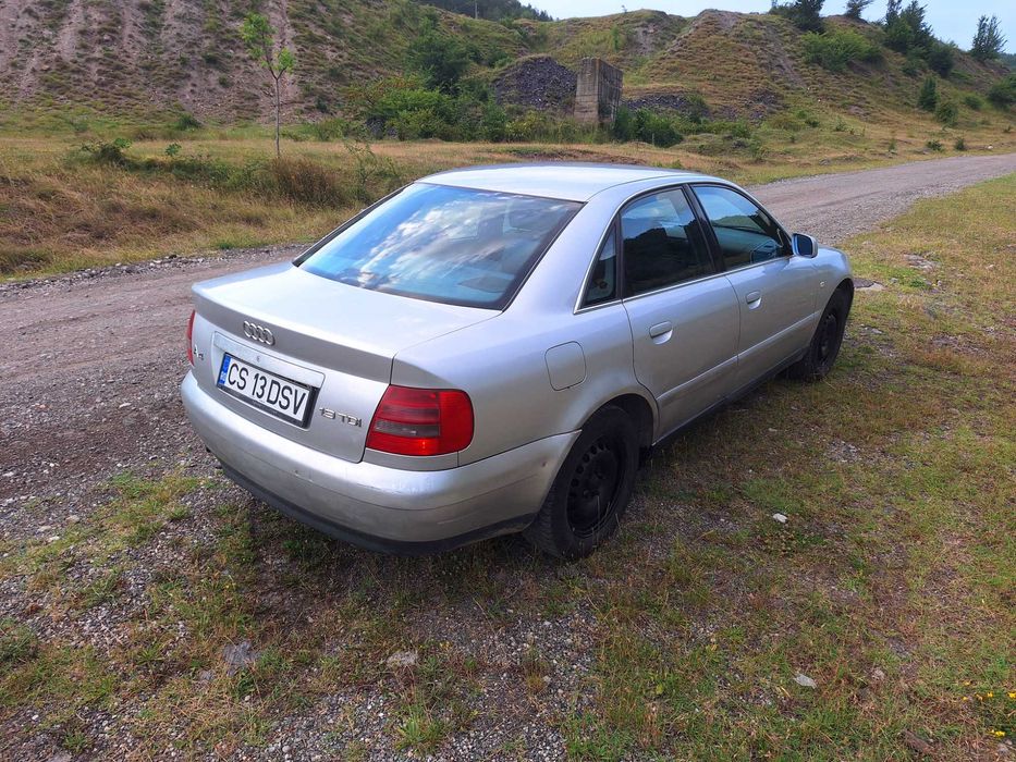 AUDI A4 2001 — imagine 3