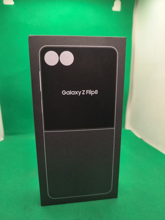 Samsung Z Flip 8 • Amanet Lazar Crangasi• Desigilat