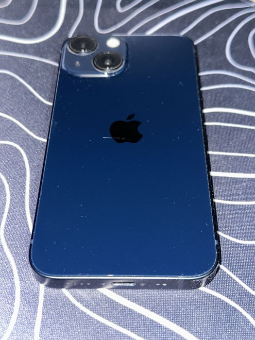 iPhone 13 Mini 128 GB Midnight + подаръци!