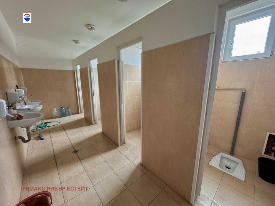 Продава се Промишлена сграда в Горна Оряховица - 4342 кв.м за 588 €/кв.м - Снимка #5