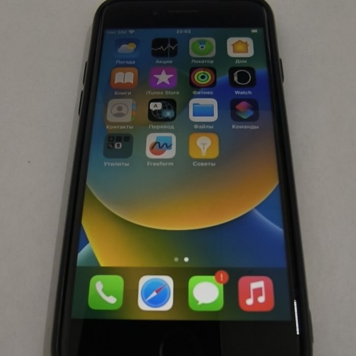 Продам iPhone 8, черный