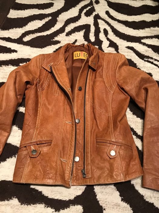 Дамско кожено яке S - M