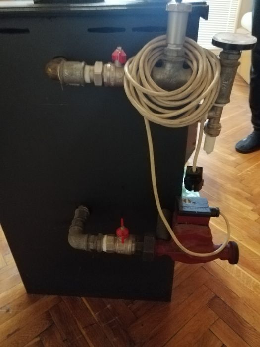 Печка.“ПРИТИ" с водна риза,чугунен плот и горелка на пелети!