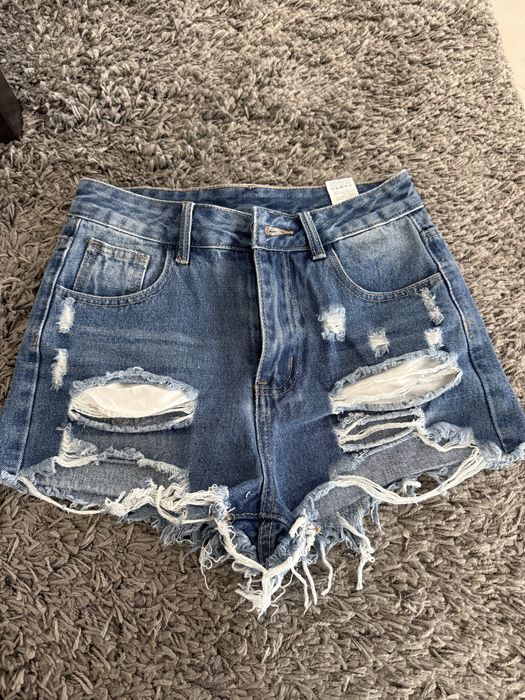 Pantaloni scurti de blugi noi
