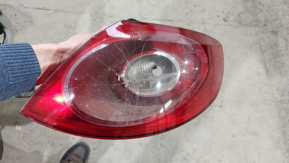 Фонарь пассат сс, passat cc