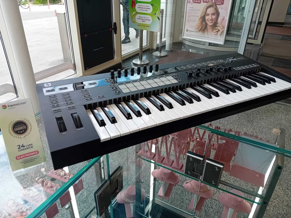 Controller MIDI Novation 49SL MKIII (Iulius Mall)(B-355)