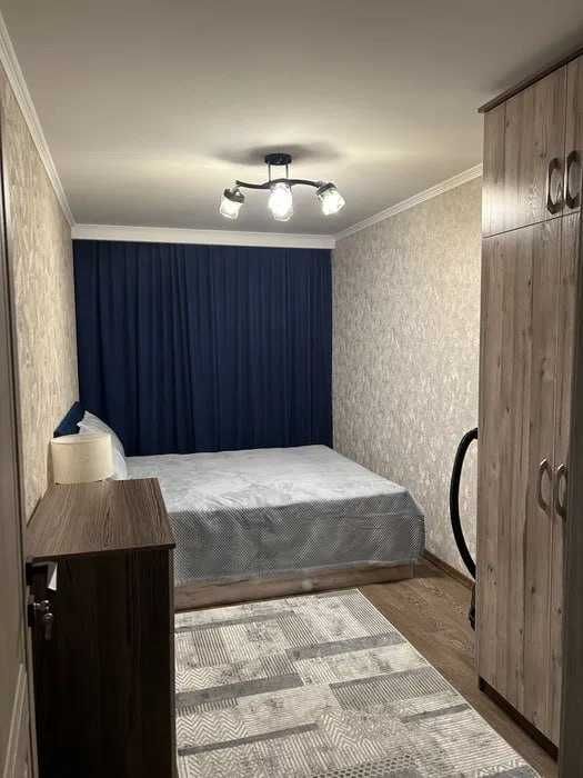 Срочно сдается 2х-ком на Юнусабад-8  2/3/9 989*