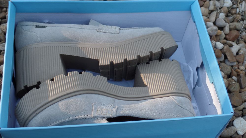 Дамски лоуфъри в бежов цвят, естествен велур