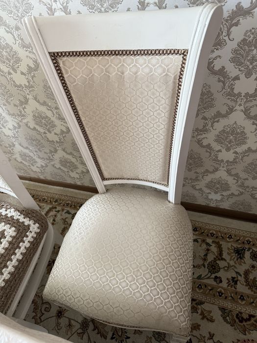 Продам стол со стульями