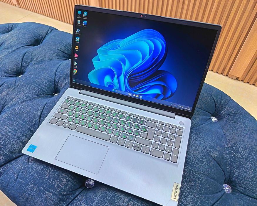 Noutbuk Lenovo core i3 11 th Gen 8/256 SSD