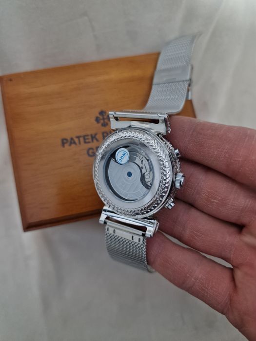 Продам Мужской часы новый