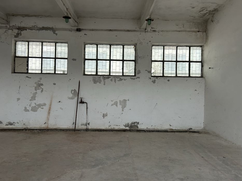 Inchiriez spatiu 270m2