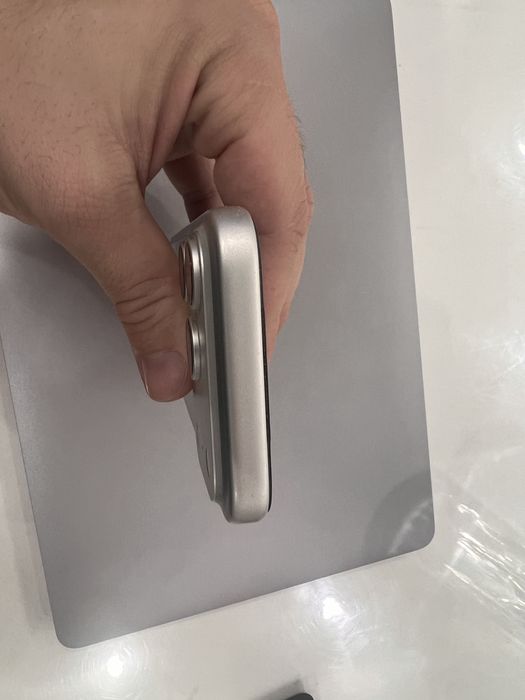 Iphone 17 PRO SILVER