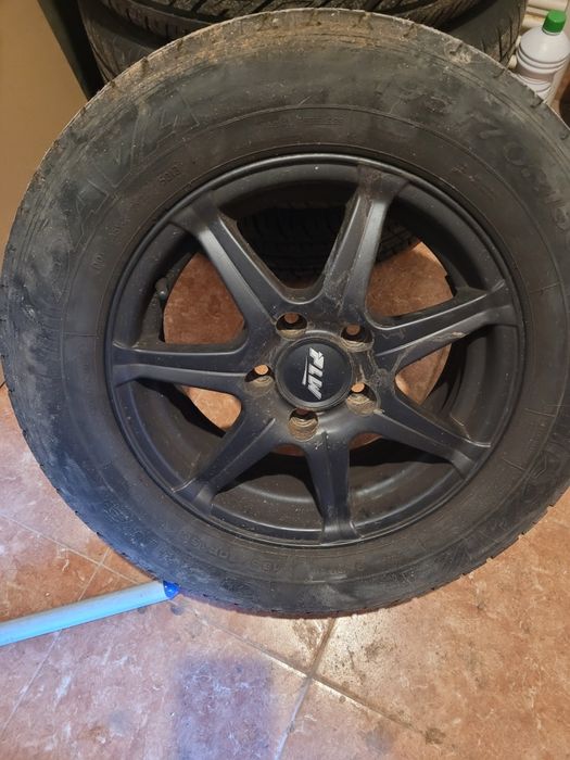 Jenți cu cauciucuri VW T4 195/75/15 C