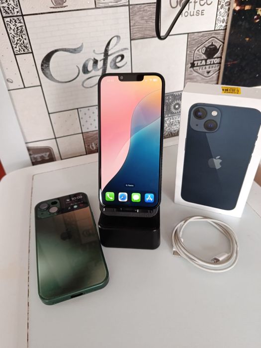 Продам Айфон 13 Память 128