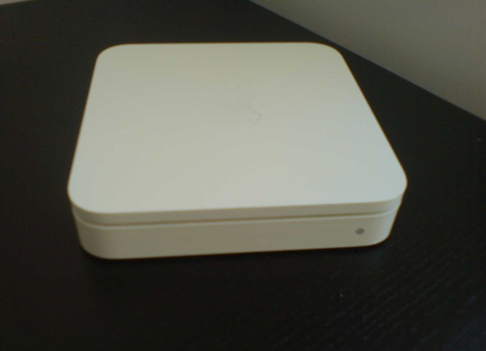 Apple AirPort Extreme A1143 / Рутер