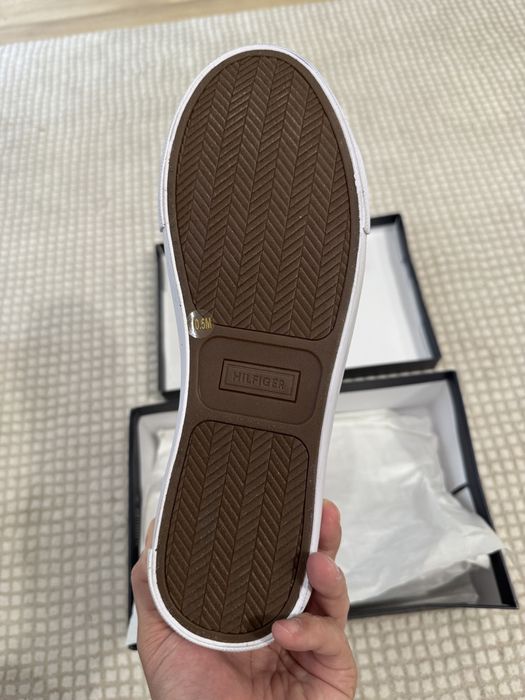 Кроссовки Tommy Hilfiger 44 размера