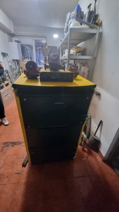 Centrala pe lemne cu gazeificare Junkers K32-1 de 33 kW stare perfecta