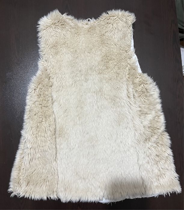 Детско пухено елече на zara