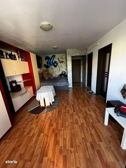 OPORTUNITATE! Apartament cu o camera de vanzare,37 mp,etaj 1,cartier M — fotografia 3