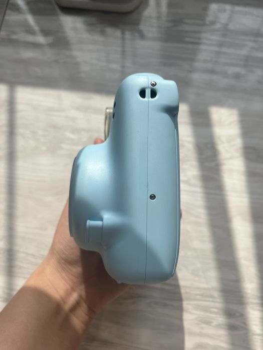 Продам Instax mini 11