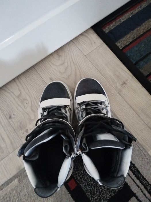 Giuseppe Zanotti 43 size