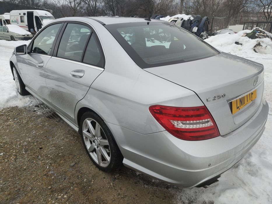 Piese bara AMG trager radiatoare bot geam ecu Sam Mercedes w204 2011