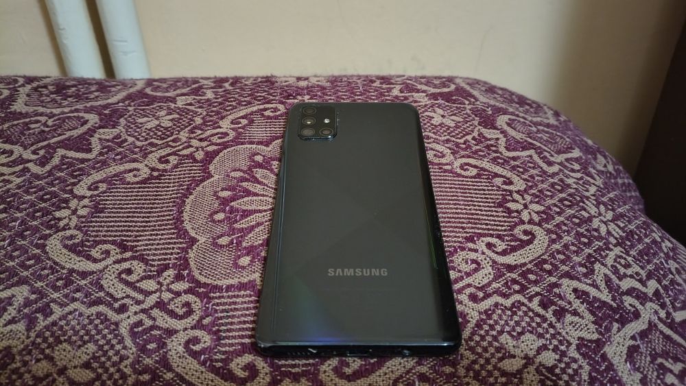 Samsung A71, GSM