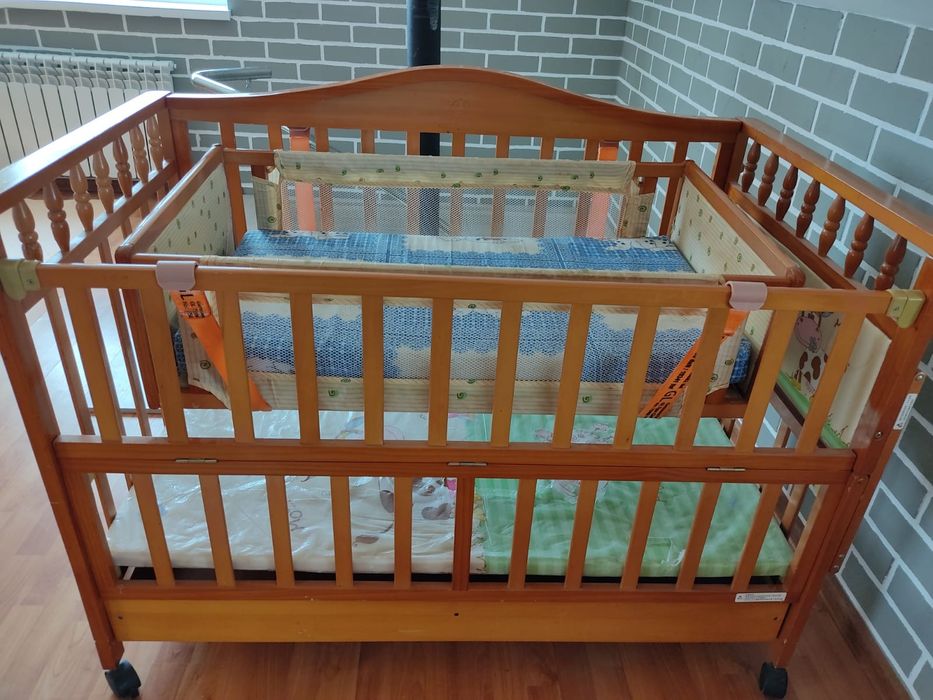 Детская кровать 2 в 1