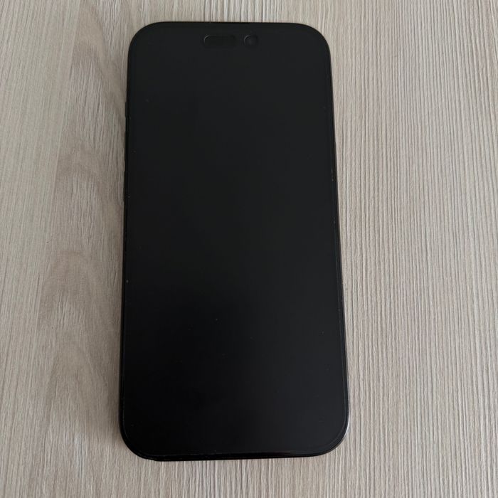 iPhone 15 черный