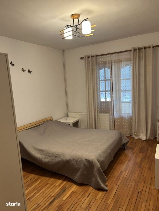 Vila P+M in Busteni | 5 Dormitoare (10+ Loc. Cazare) - Business la Che