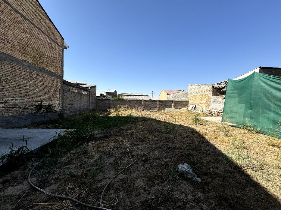 Shiribomda 1.5 sotix yer sotiladi yengi mahallada