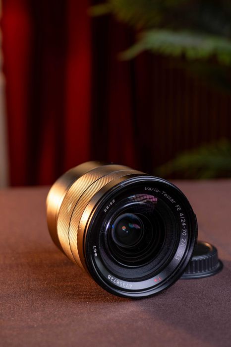 Sony FE 24-70mm f/4 ZA OSS