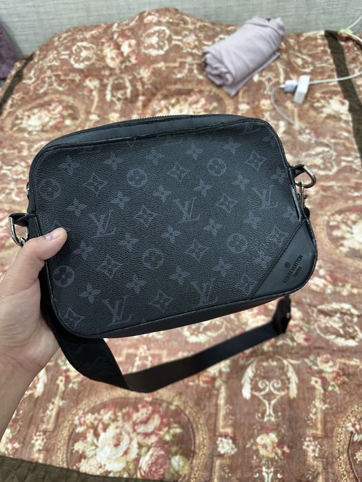 Барсетка LV продам