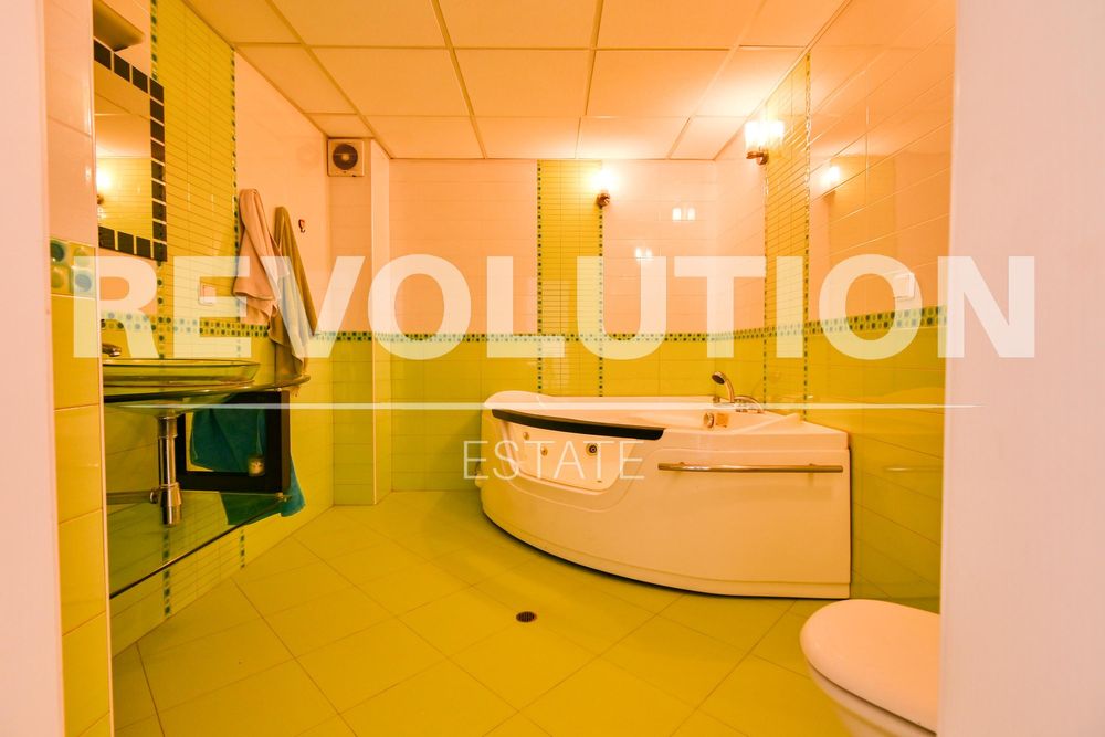 Дава се под наем Тристаен апартамент в София, Оборище - 140 кв.м за 800 € - Снимка #7