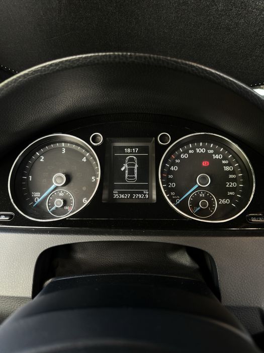 Volkswagen Passat 2.0 TDI DSG Highline Negru