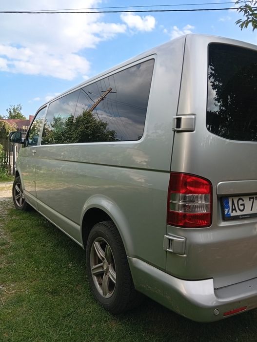 Vând Volkswagen T5