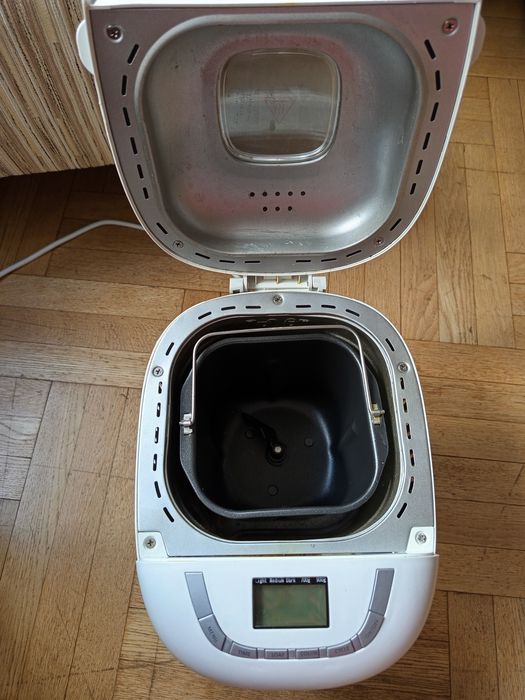 Пекарна / машина за хляб