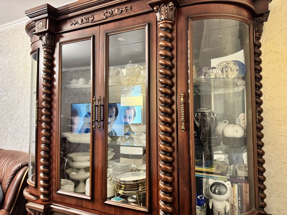 Буфет для гостиной