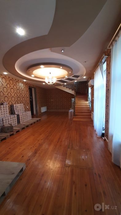 Hovli srochna sotiladi