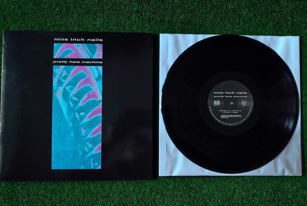 Нови Грамофонни Плочи Massive Attack, Nine Inch Nails, Slaughter And..