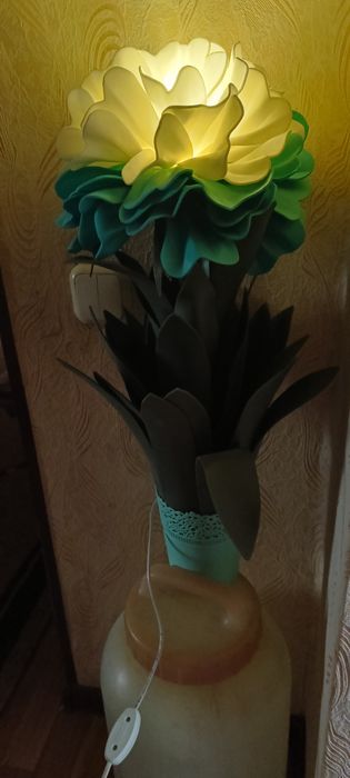 Декоративный светильник.