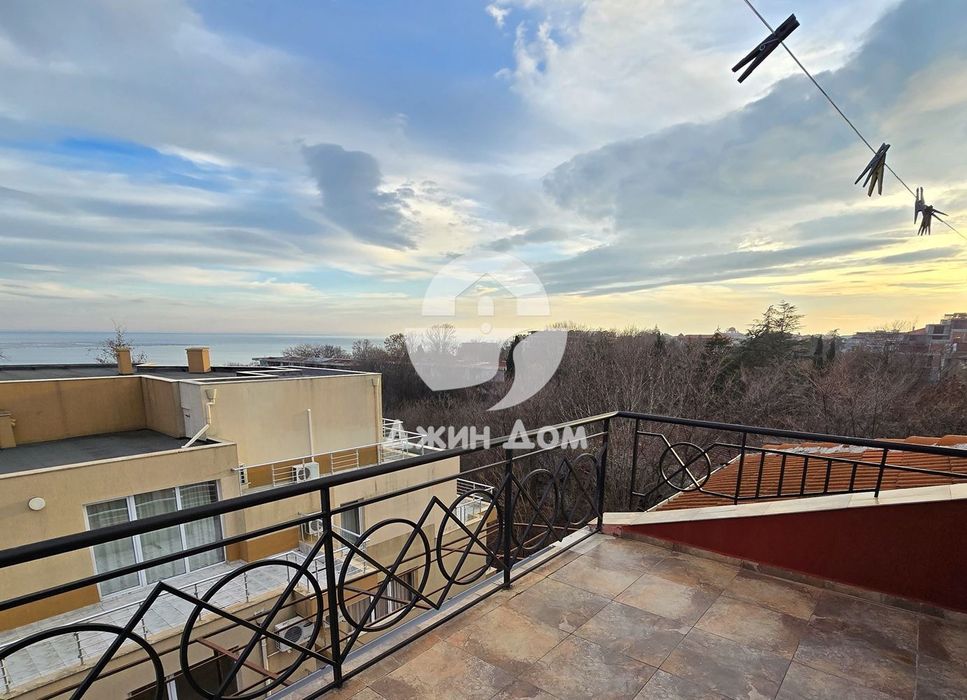 Продава се Четиристаен апартамент в с. Равда, Област Бургас - 128 кв.м за 1055 €/кв.м - Снимка #8