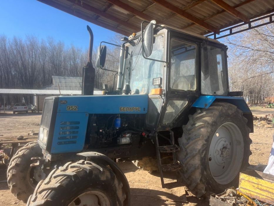 трактор беларус 2015 года