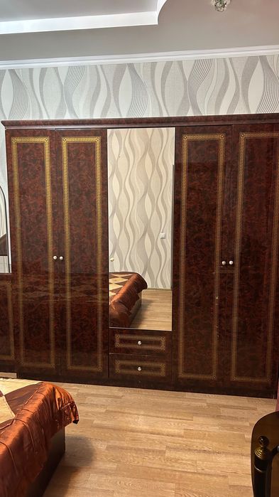 Спальный гарнитур