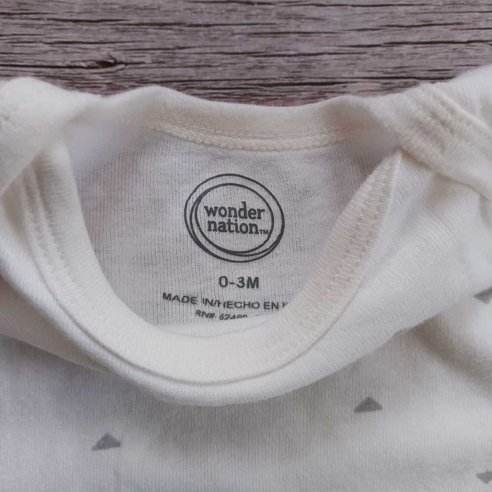 Бебешки бодита Carters 0-3 месеца