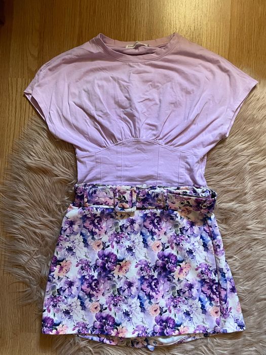 Комплект пола-панталон с къса тениска