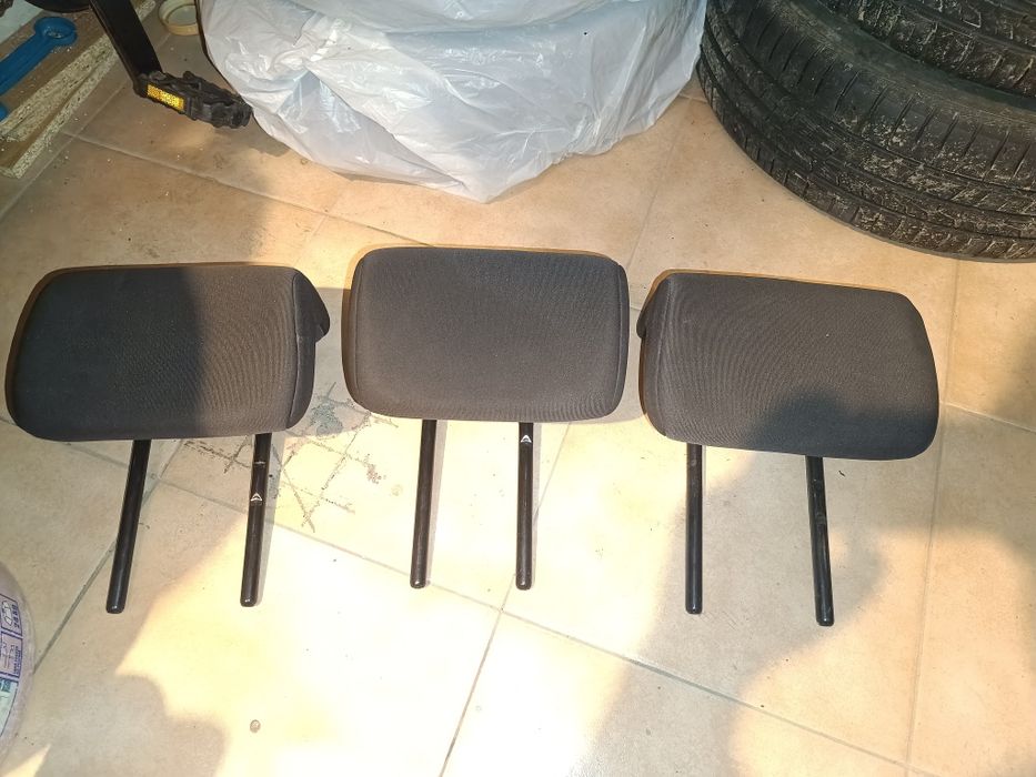 Vand tetiere spate Renault Megane 2 hatchback