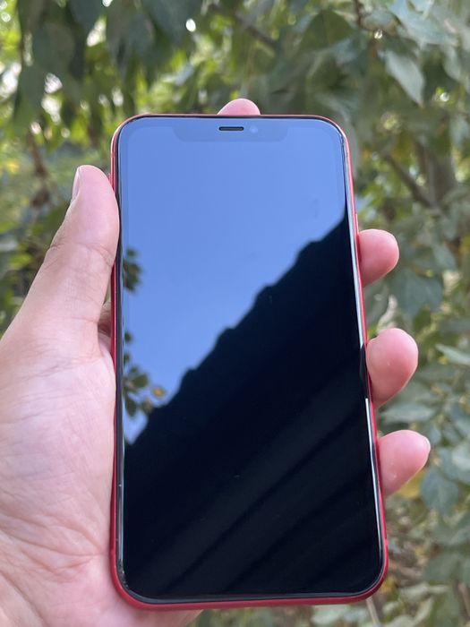 Продам iPhone 11